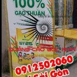 cho thuê standee chân sắt ngoài trời