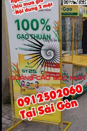 cho thuê standee chân sắt ngoài trời