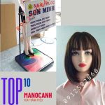 robot manocanh lắc lắc bảng hiệu