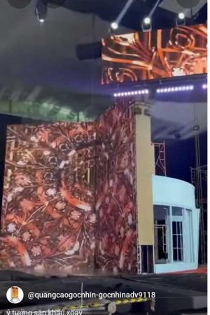 Y Tuong San Khau Xoay Tron 360 2